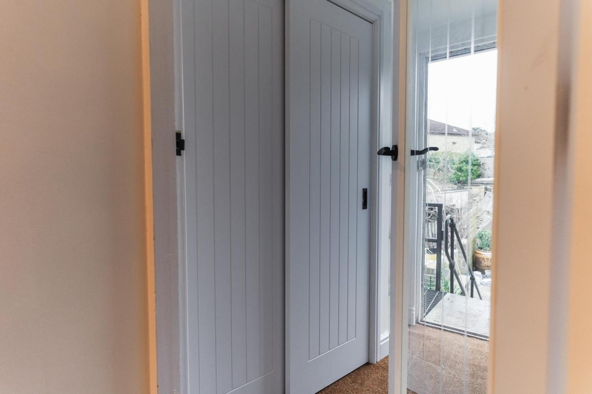 Feature Stone, Stunning Apartment, 2 X King Beds And Single, Sleeps 5 Castle Cary Exterior photo